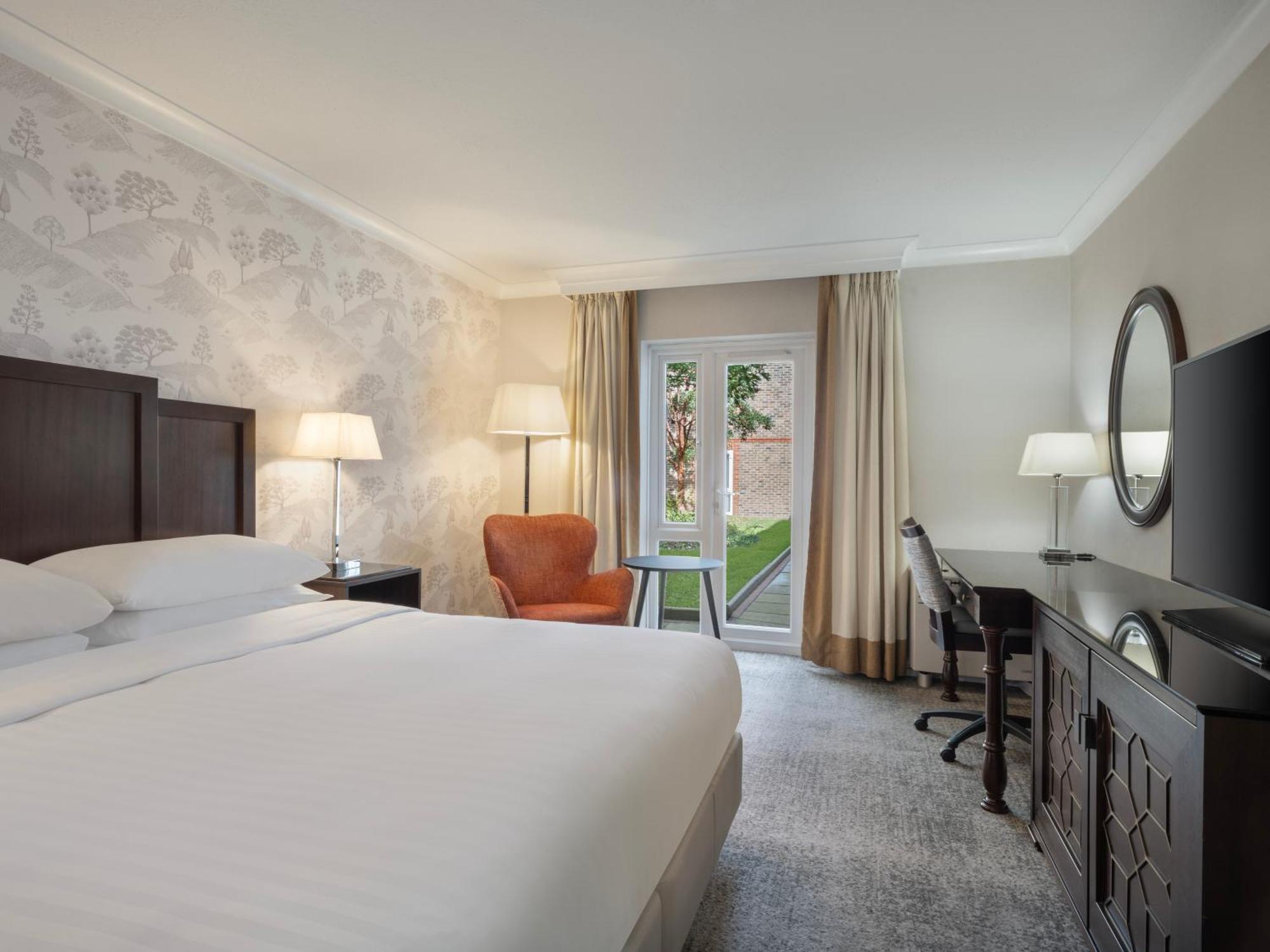 Delta Hotels By Marriott Tudor Park Country Club Мейдстон Екстер'єр фото